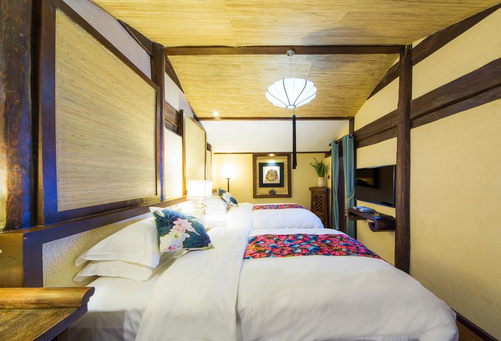 Lijiang Yuntian Palace Hotel Exterior foto