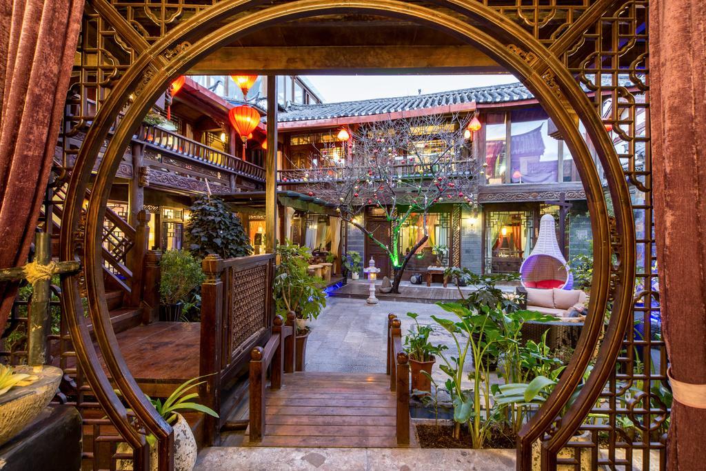 Lijiang Yuntian Palace Hotel Exterior foto