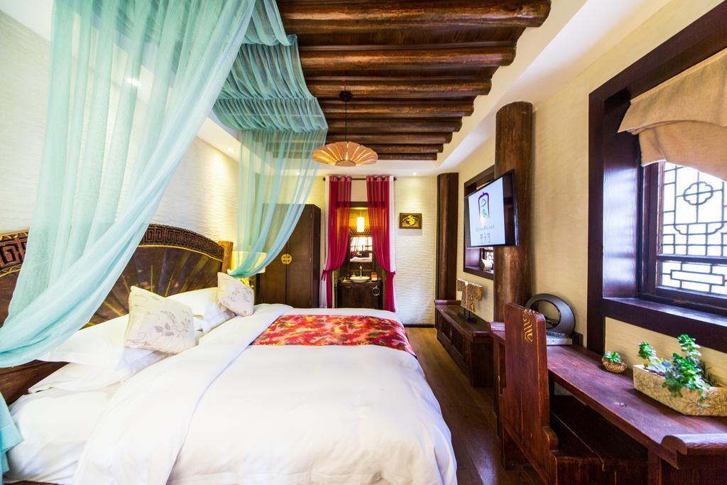 Lijiang Yuntian Palace Hotel Quarto foto