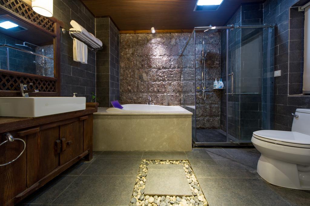 Lijiang Yuntian Palace Hotel Exterior foto